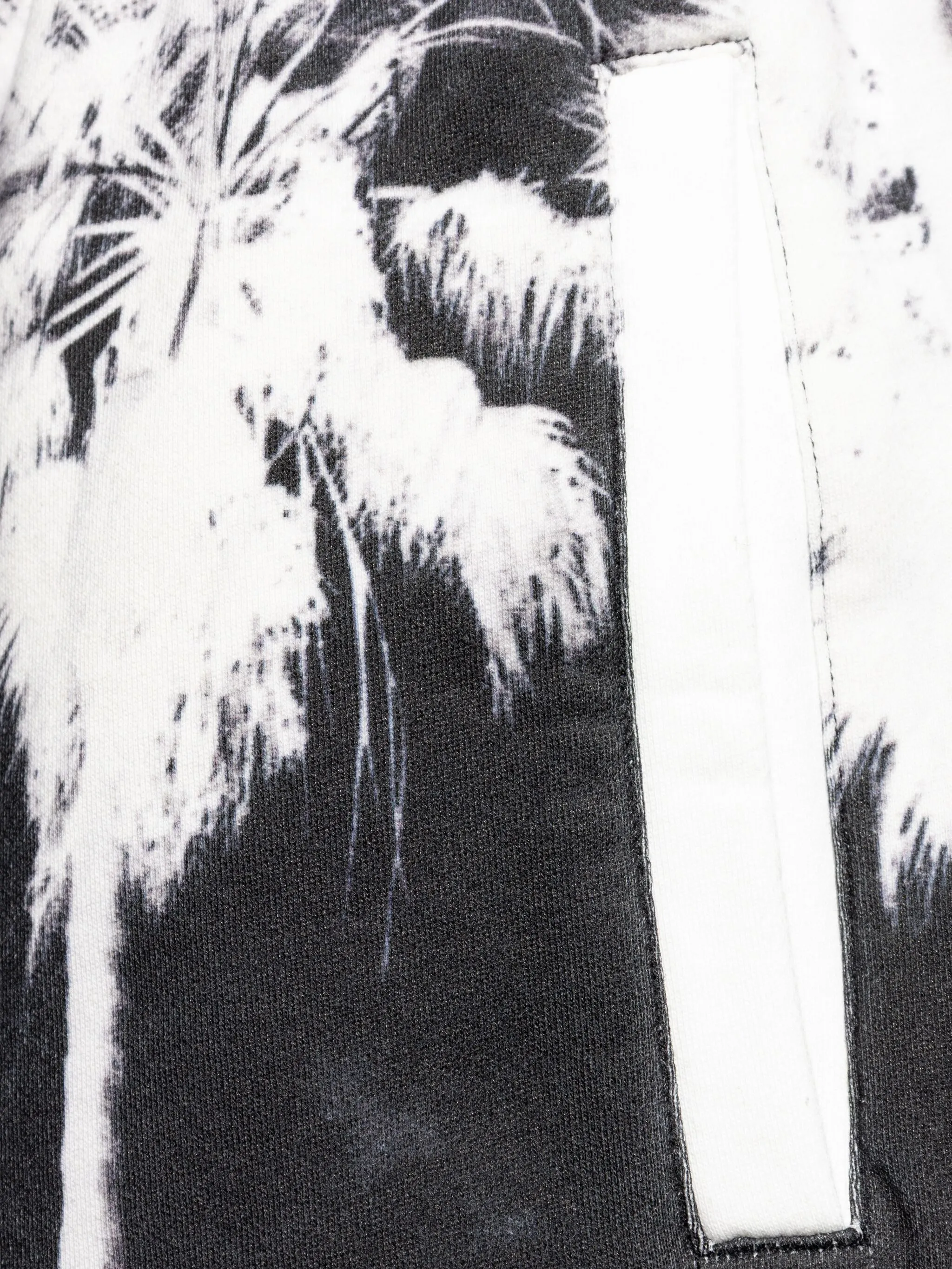 Dec palm culture sweatshort off white - Image 5